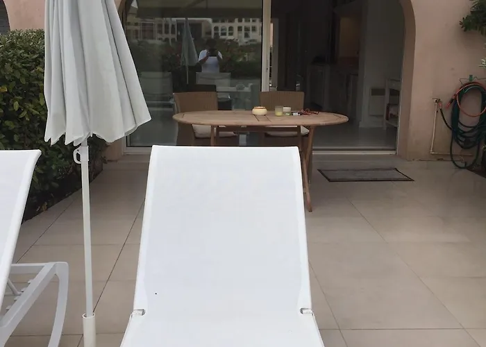 Apartment High Standing App , Sea Front Gassin